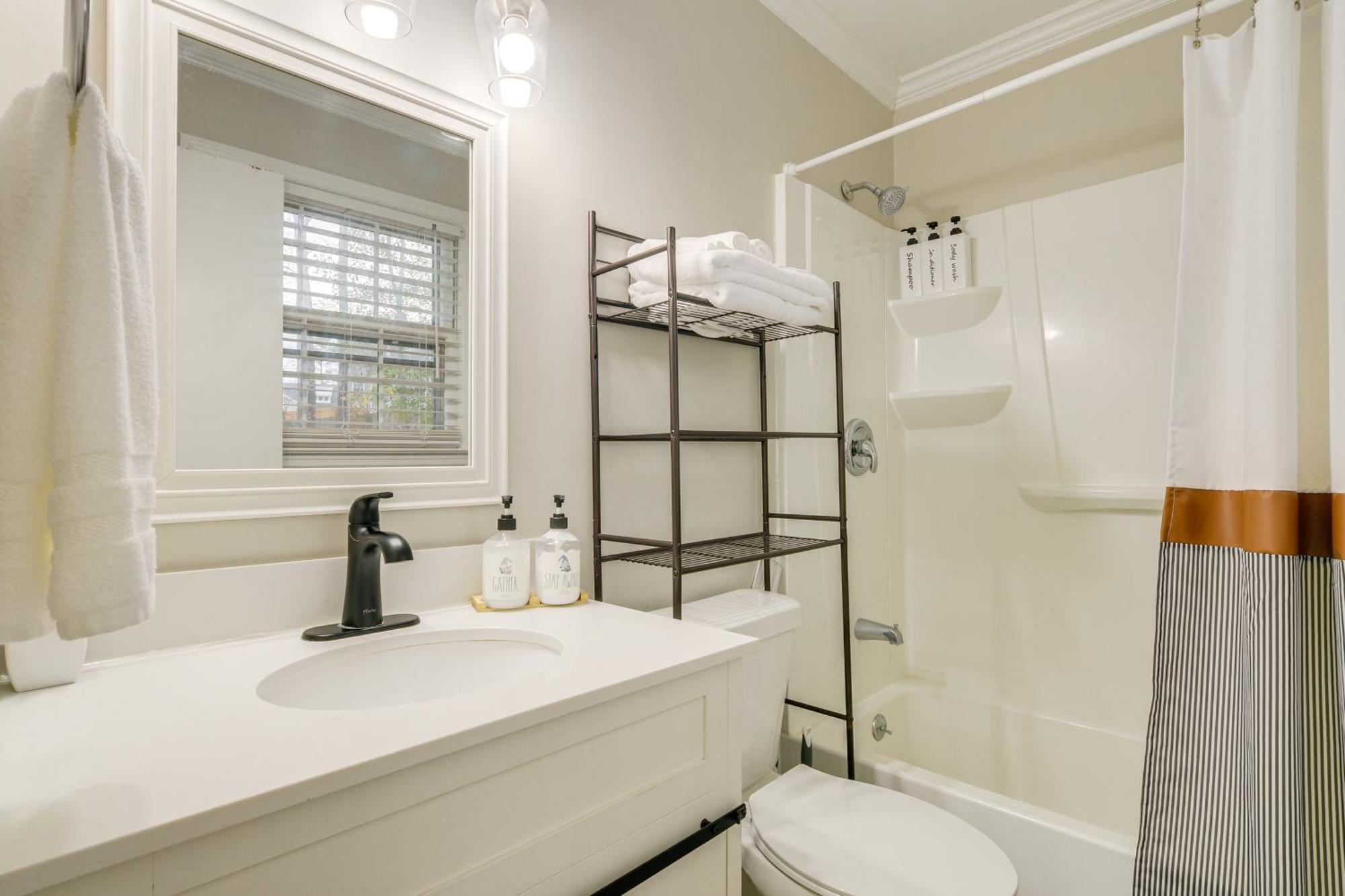 Serene Family Home With Deck In Knightdale! Luaran gambar