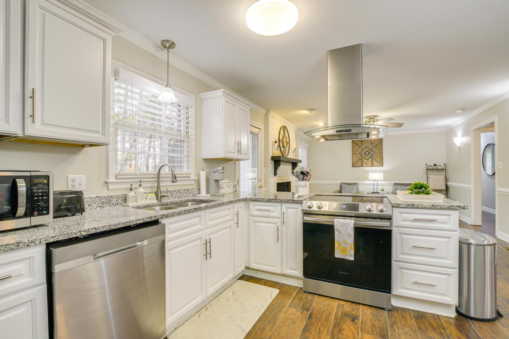 Serene Family Home With Deck In Knightdale! Luaran gambar